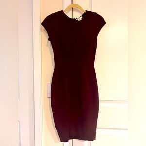 Small Burgundy Form Fitting Dress Midi  in Good Condition